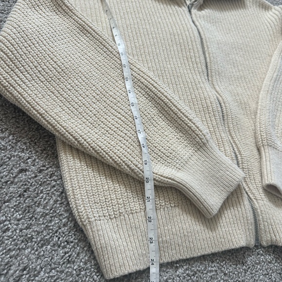 Old Navy Cream Knit Cardigan - Picture 8 of 9
